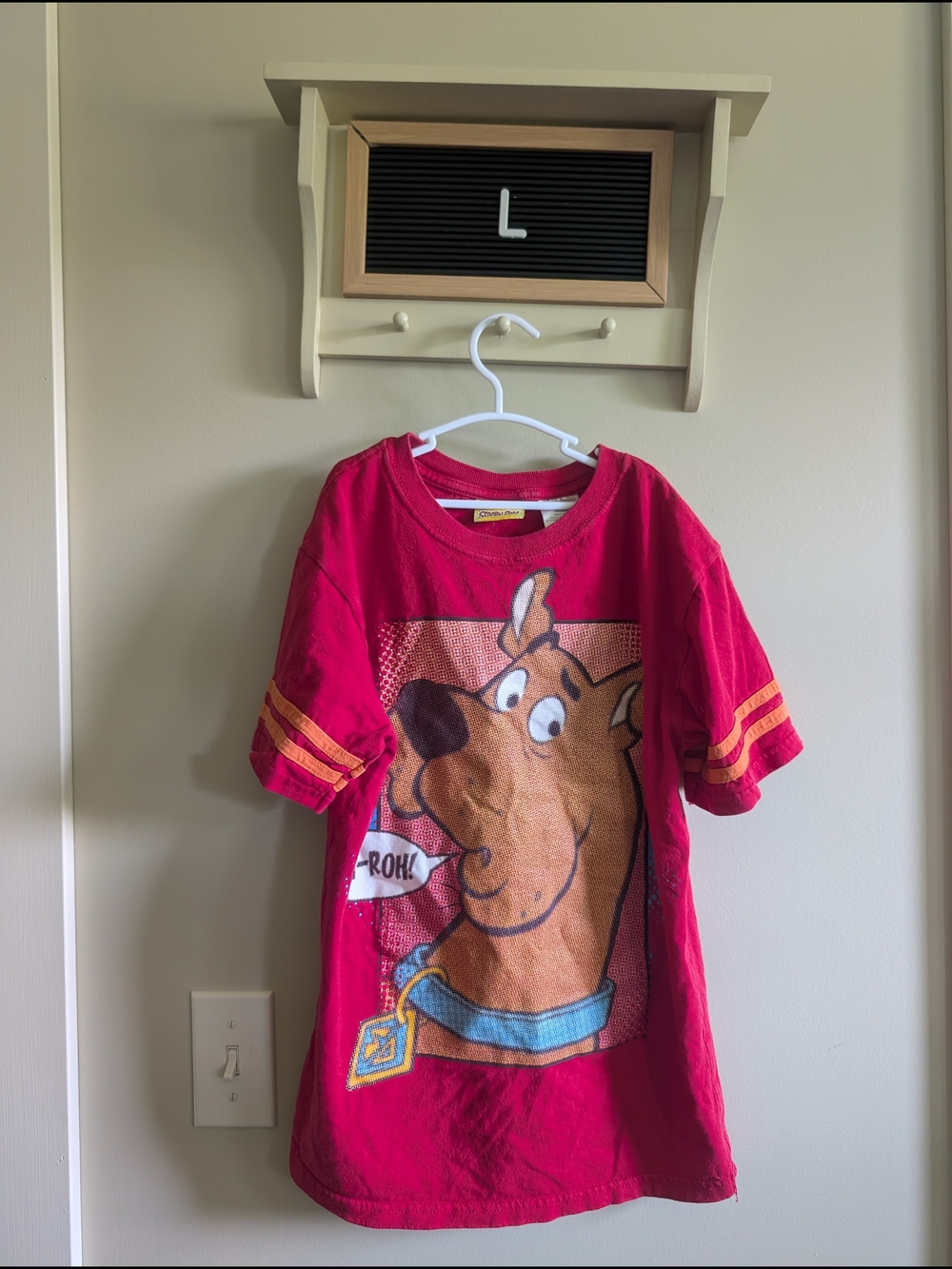 Kids' Scooby-Doo Red Graphic Tee with Stripe Sleeves
